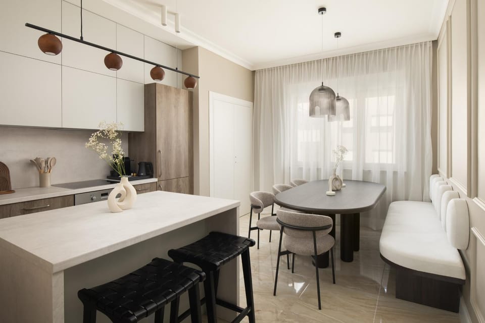 Living room, Dining area