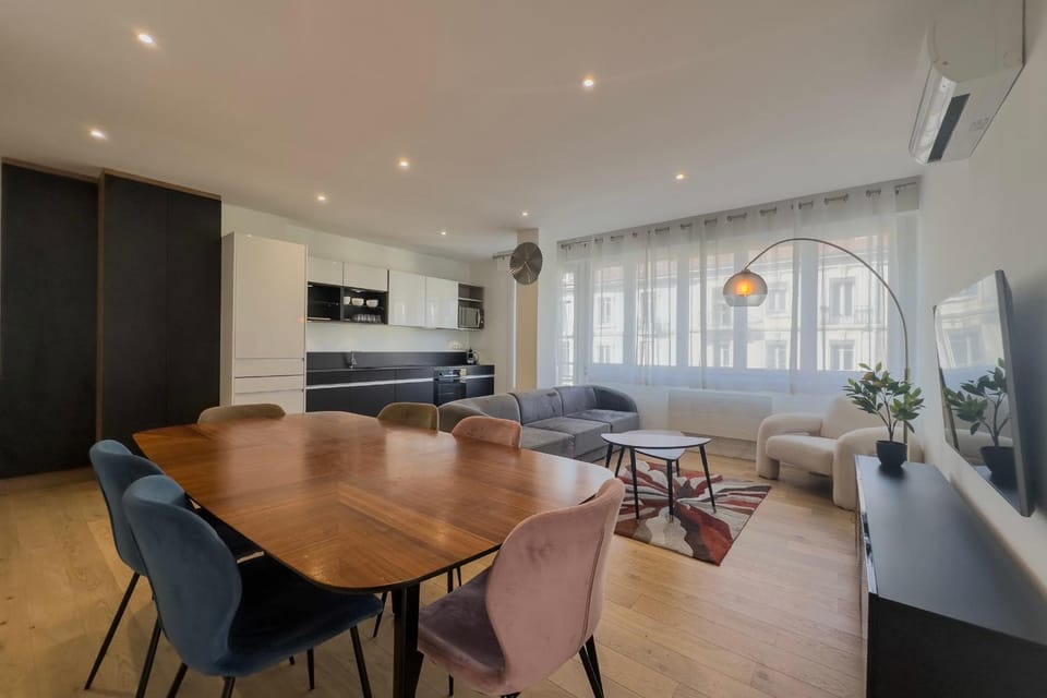 #HU Le Coeur Lorraine City centerStation T3 Apartment in Grenoble
