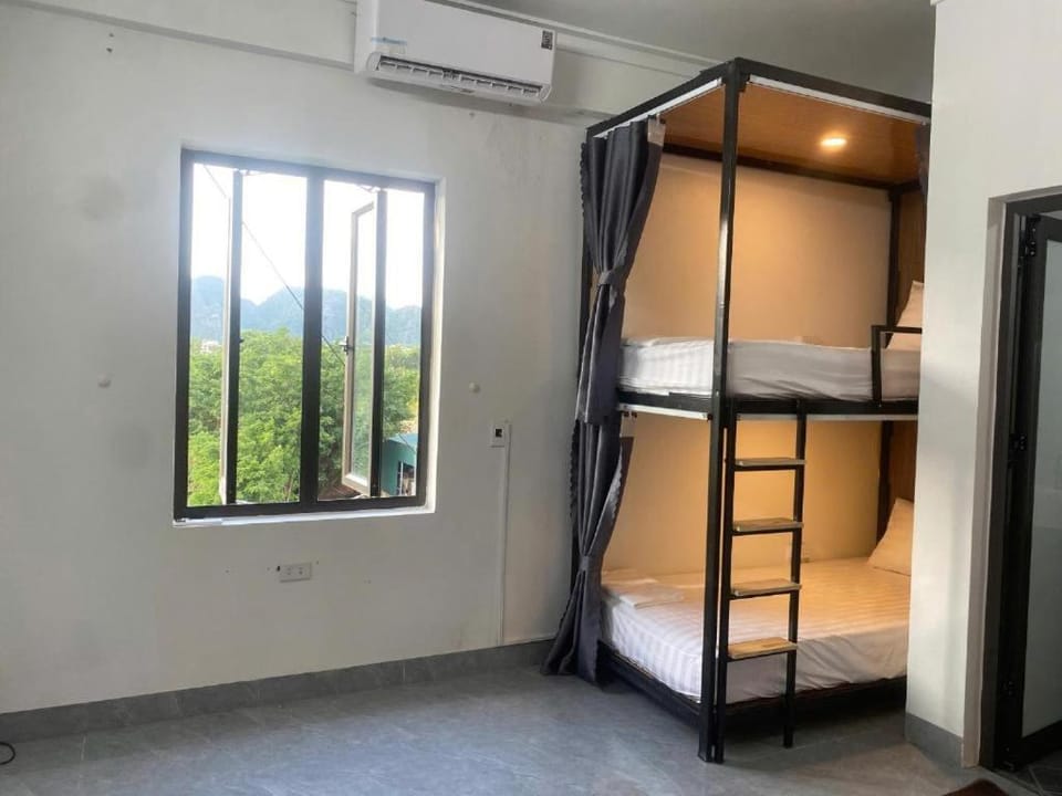bunk bed