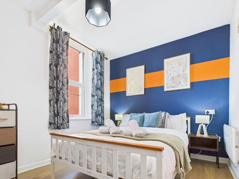 Whitehaven Suite - Sleeps 4 - Cosy Stay Apartment in Copeland District
