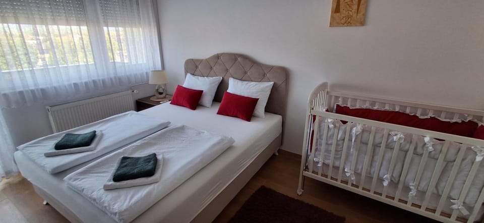 Esma 2 Apartment in Lika-Senj County