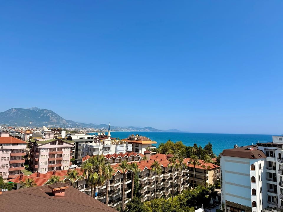 Mountain view, Sea view