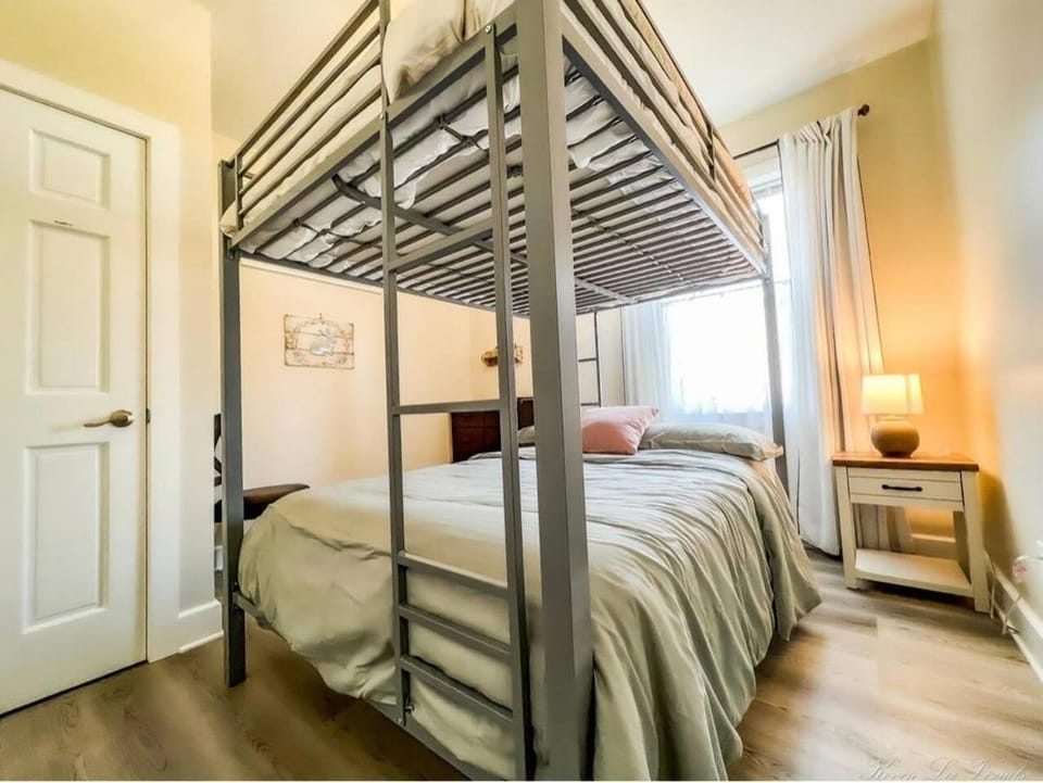 Coastal Retreat Apartment in Sandusky