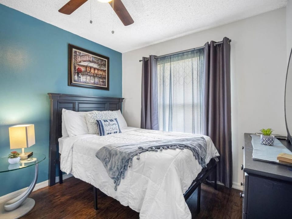 Bed, Bedroom