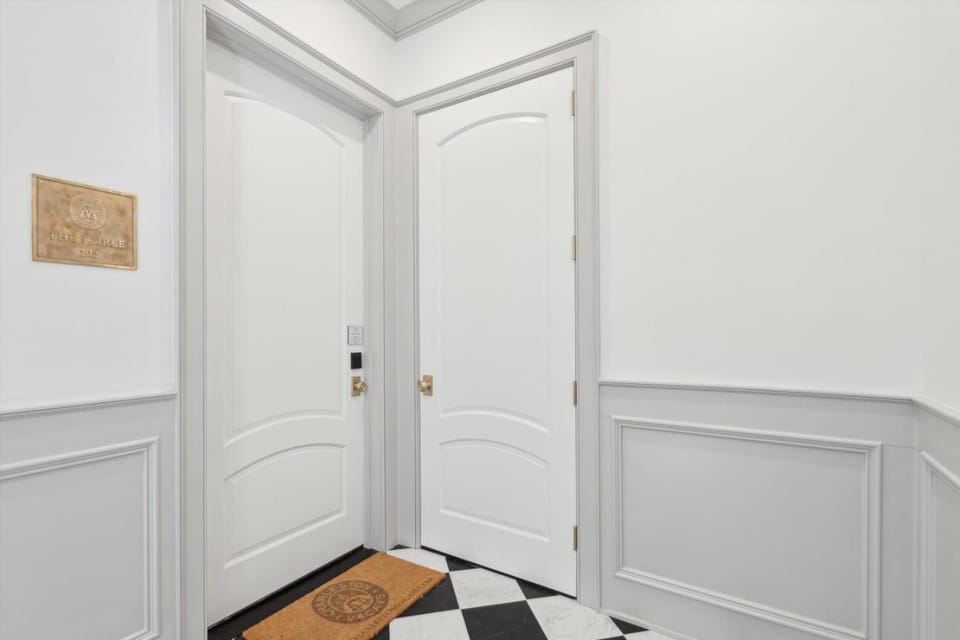 The Soiree by Charleston Vacays-New Build by King Apartment in Charleston