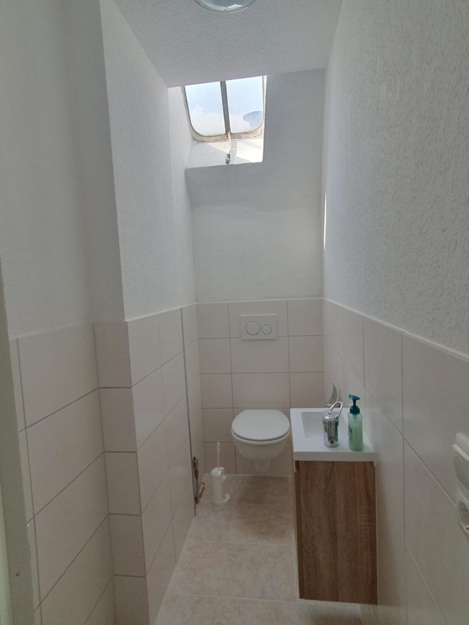 Toilet, Bathroom, soundproof, towels