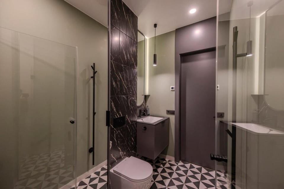 Toilet, Bathroom