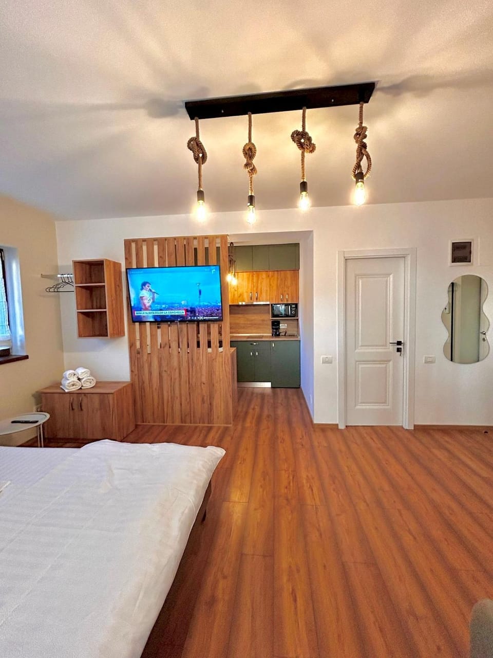 TV and multimedia, Kitchen or kitchenette