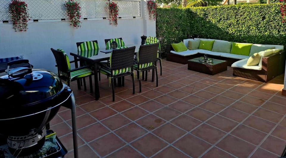 Patio, Garden, Balcony/Terrace