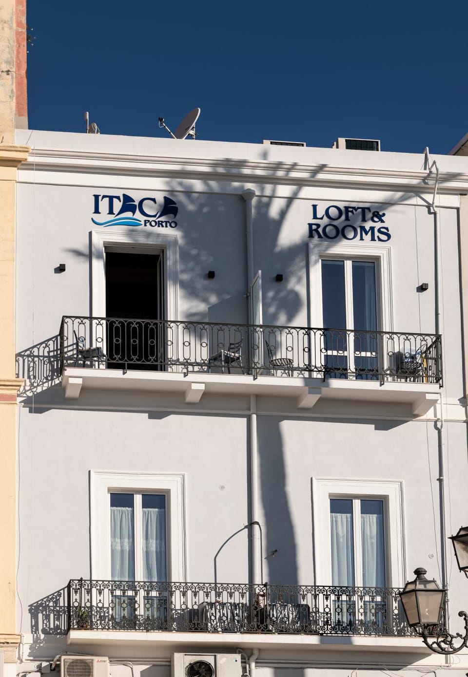 Property building, Balcony/Terrace