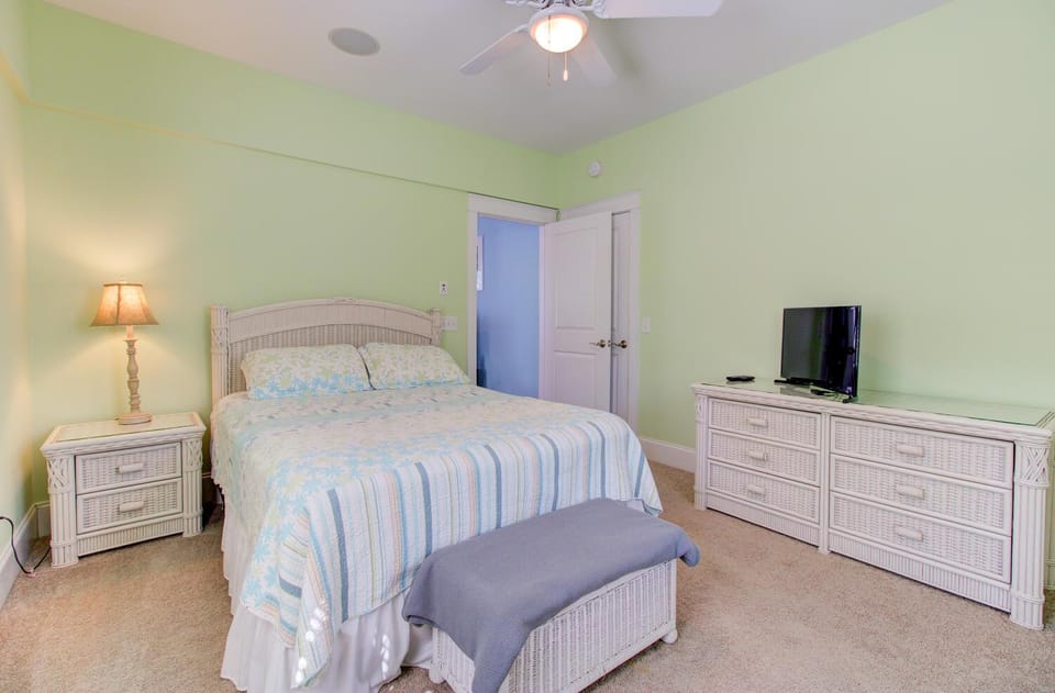 Hot Dogs in Paradise by Carolina Beach Realty House in Carolina Beach