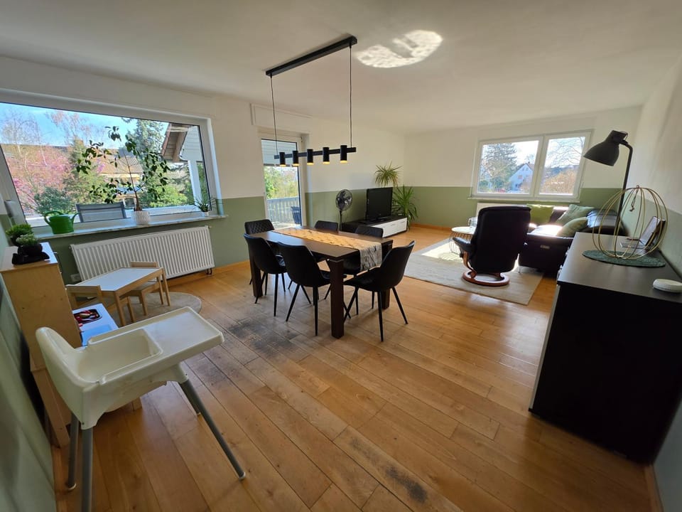 Moderne Wohnung mit Balkon in Karlsruhe Apartment in Karlsruhe
