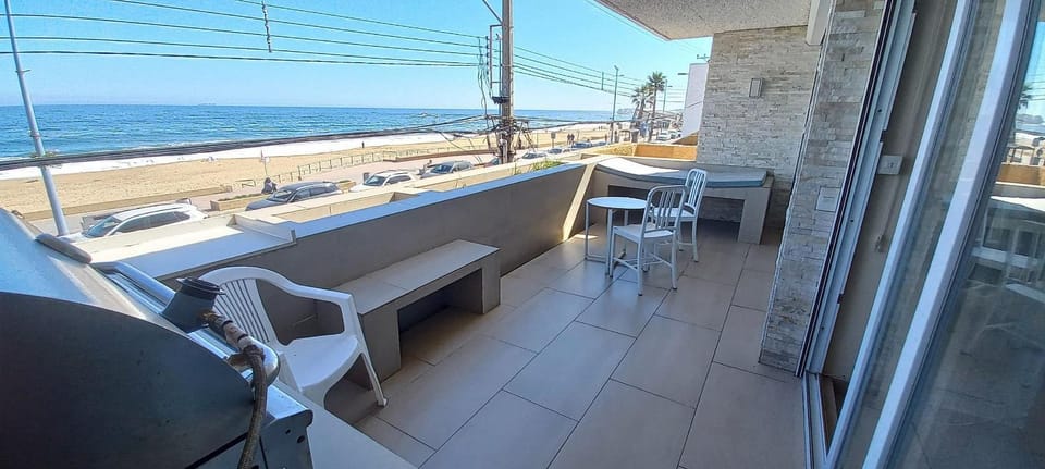 Rbkº Hermoso depto frente a la playa Apartment in Vina del Mar