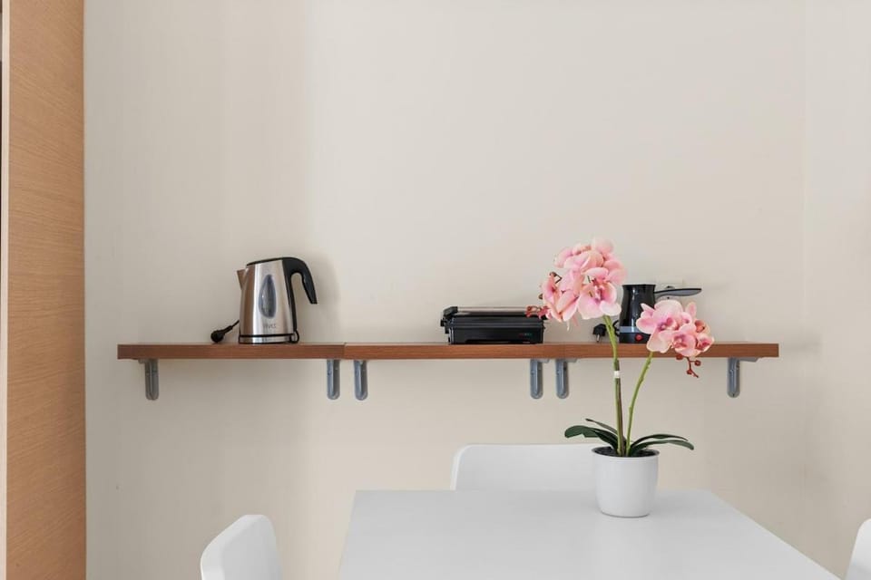 Coffee/tea facilities, Kitchen or kitchenette