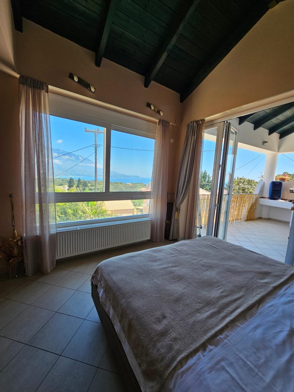 Marily's seaview suite with private JACUZZI and BBQ Apartment in Cephalonia