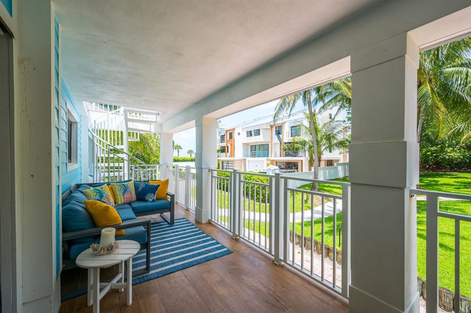Designer Beachside Serenity Steps to the Beach! Apartment in Juno Beach
