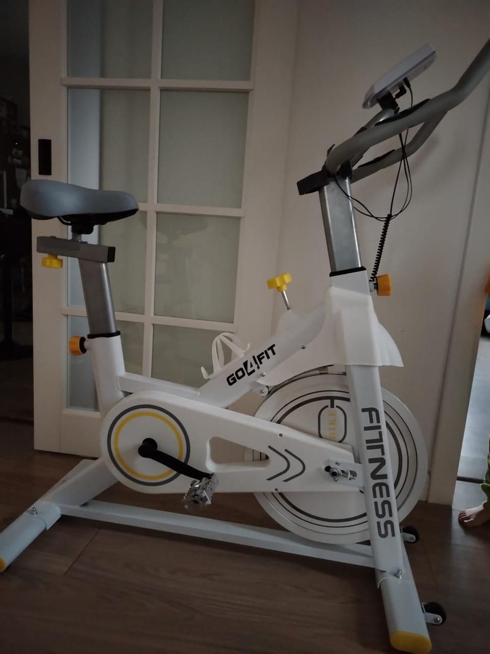 Fitness centre/facilities, Cycling