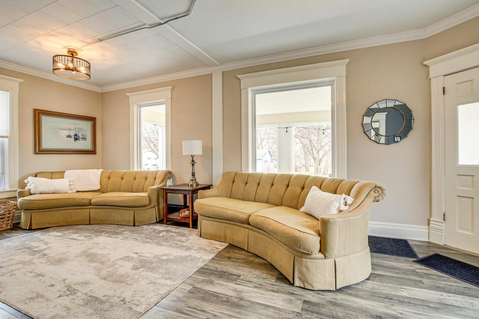 Walk to Dtwn Green Lake: Peaceful Getaway w/ Porch House in Green Lake