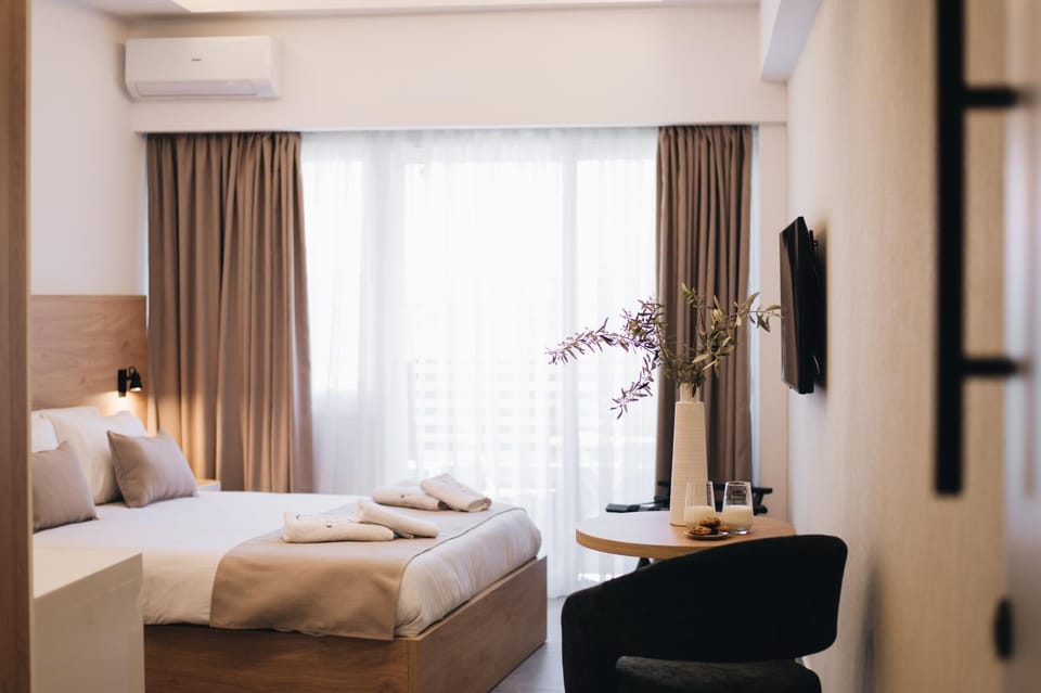 Bed, Photo of the whole room, Bedroom, towels, air conditioner