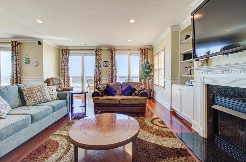 Ocean Overlook by Carolina Beach Realty House in Carolina Beach