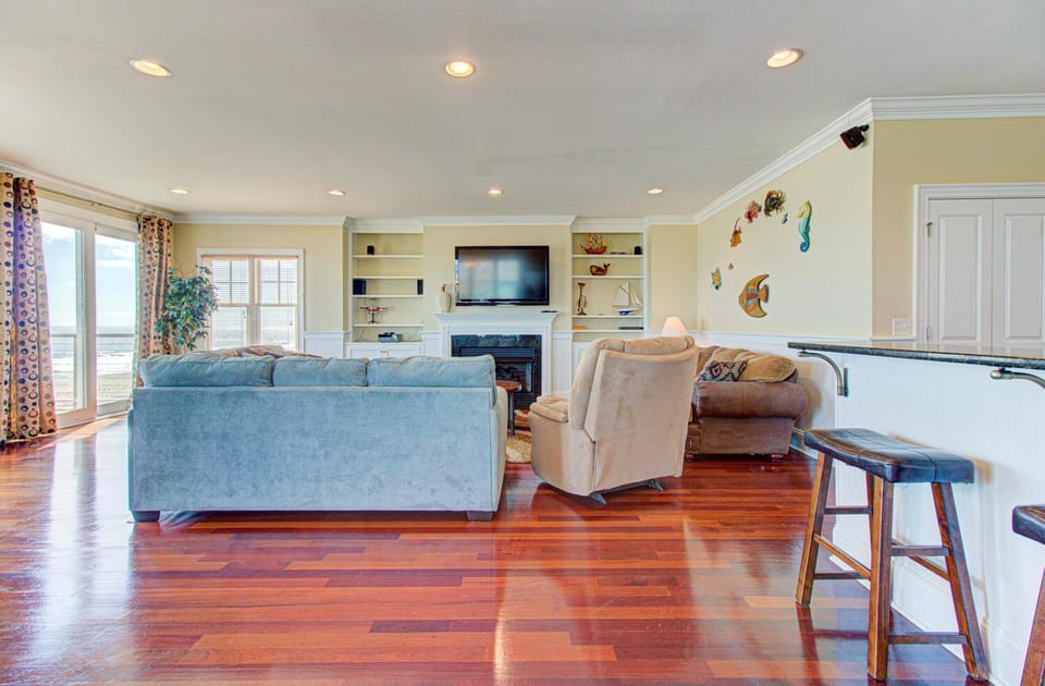Ocean Overlook by Carolina Beach Realty House in Carolina Beach