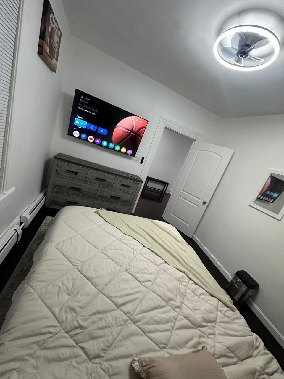 Family-friendly for travelers Apartment in Cranston