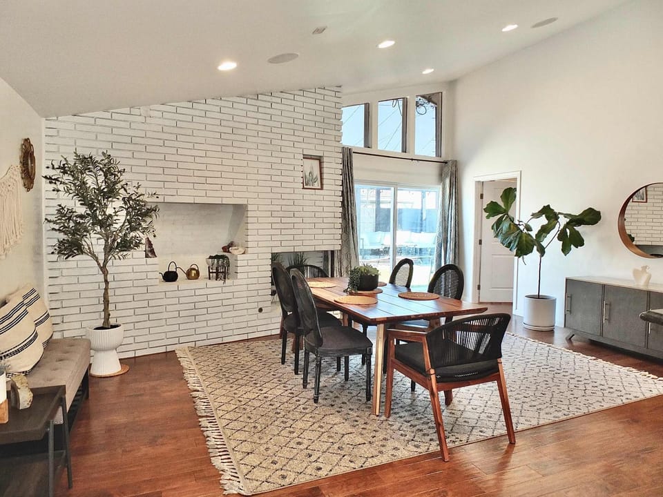 Bellflower Breeze - Charming 3 BDR in Long Beach House in Long Beach