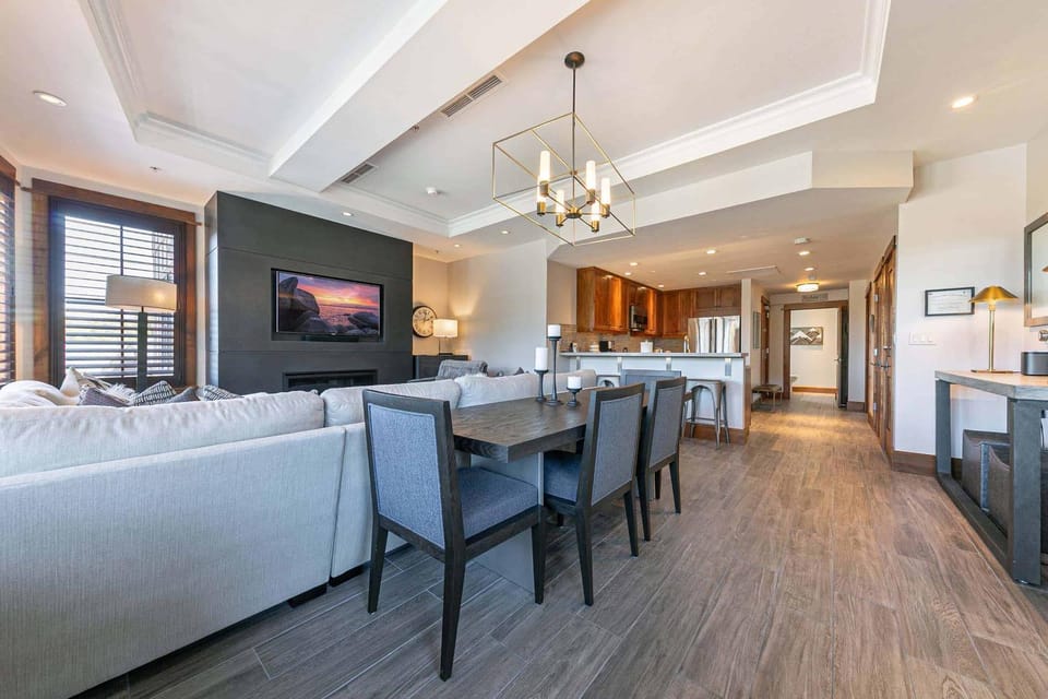 Iron Horse Lodge South 302 by East West Hospitality Apartment in Northstar Drive