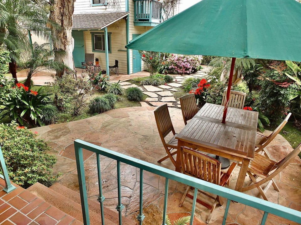 Belmont Heights Retreat - Stunning Gardens House in Long Beach