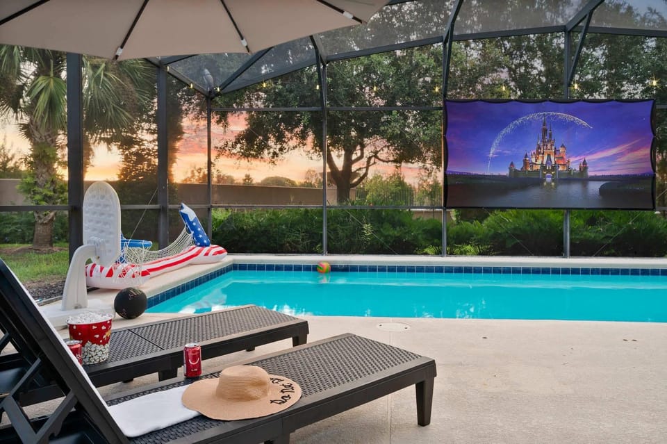 Family villa w private pool near Disney House in Polk County