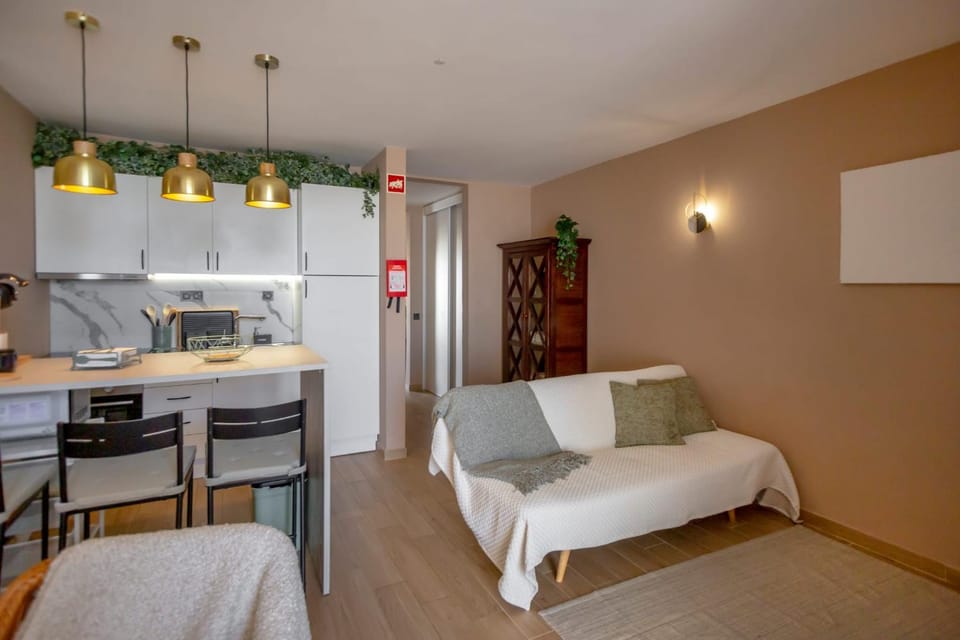Kitchen or kitchenette, Living room, Dining area
