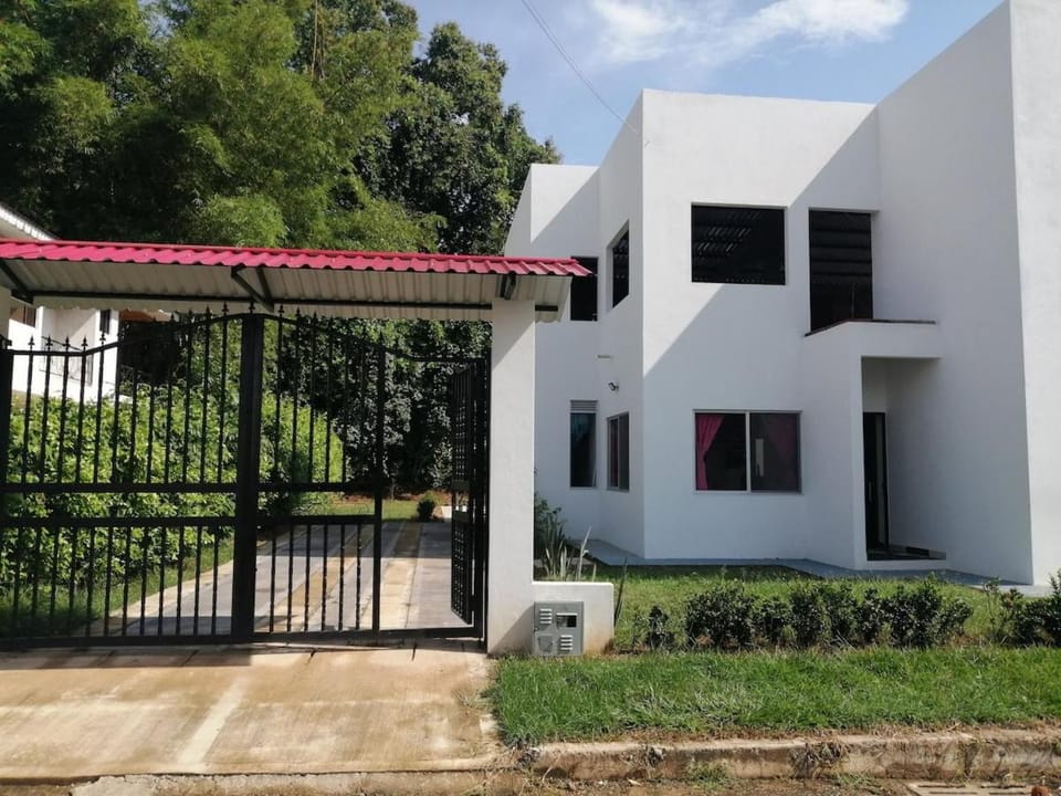 Facade/entrance, Day
