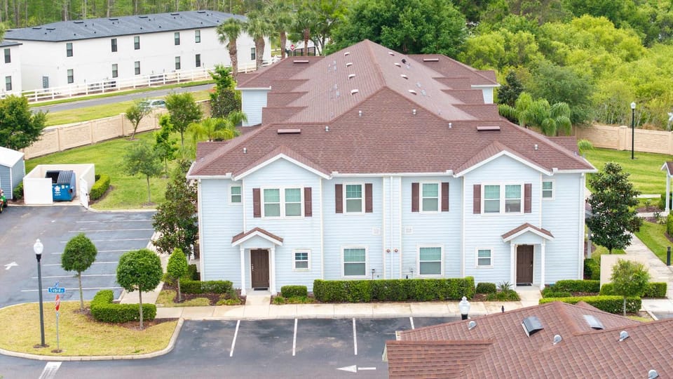 Spacious 4Bd Disney Dream with Resort Access at Lucaya 3210 House in Four Corners