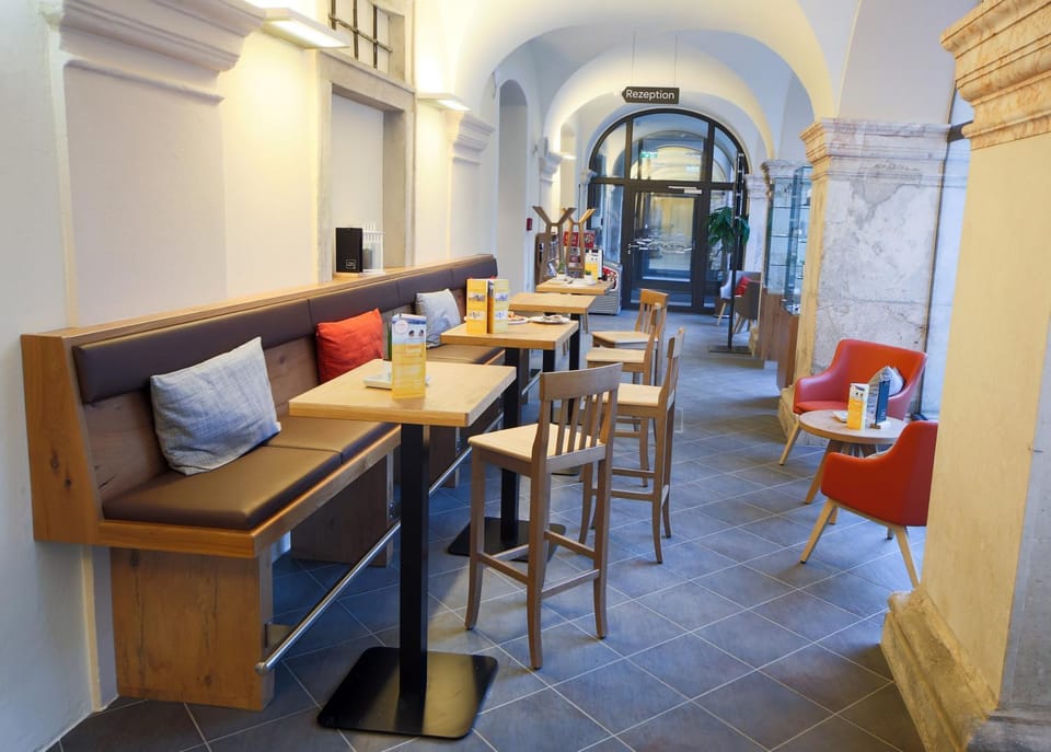 Lounge or bar
