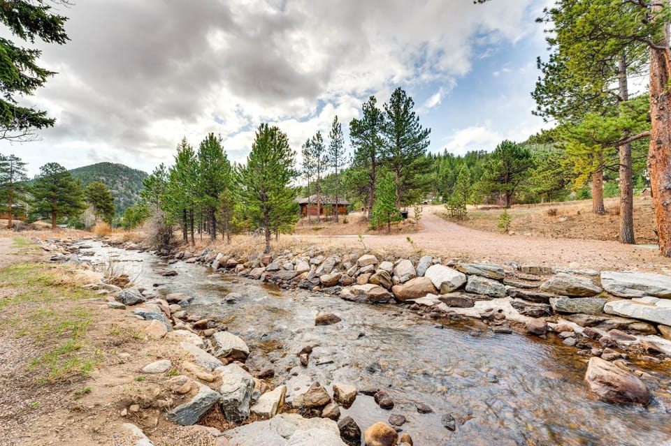 1 Mi to Rocky Mtn Nat'l Park: Estes Park Townhome House in Estes Park