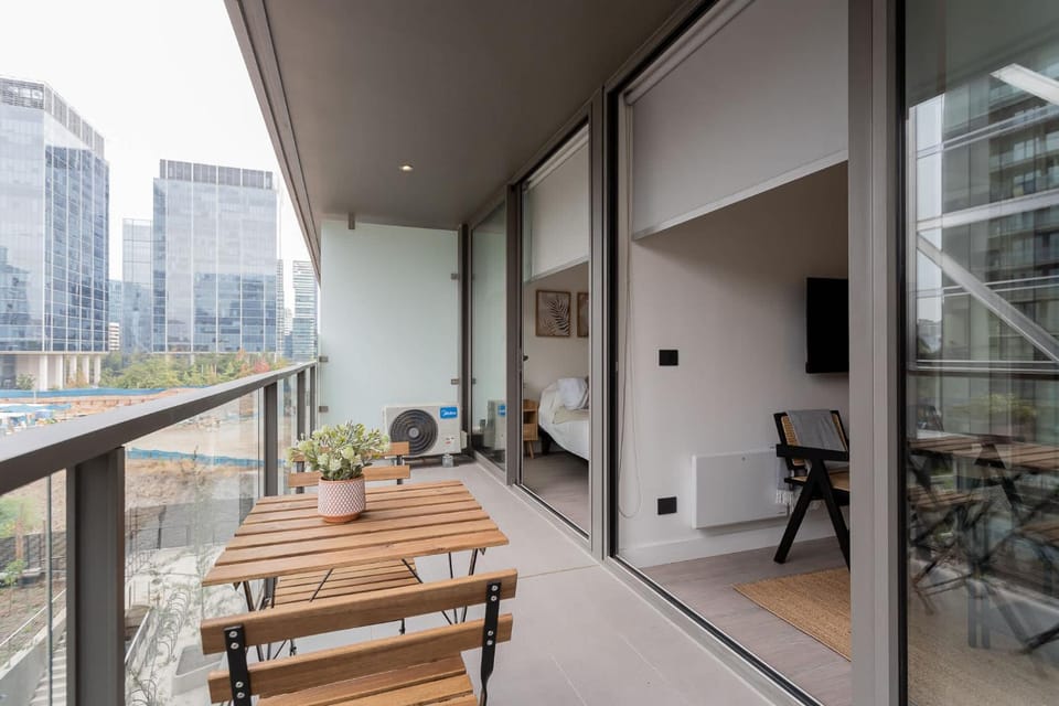 Araucano Park Indulge 1BR Urban Culinary Escape Apartment in Las Condes