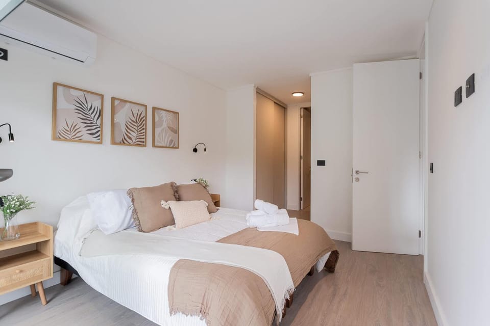 Araucano Park Indulge 1BR Urban Culinary Escape Apartment in Las Condes