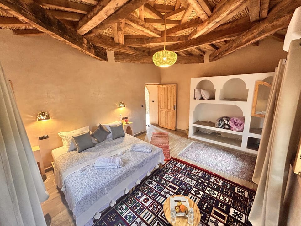 Bed, Photo of the whole room, Bedroom, bunk bed, towels, wardrobe