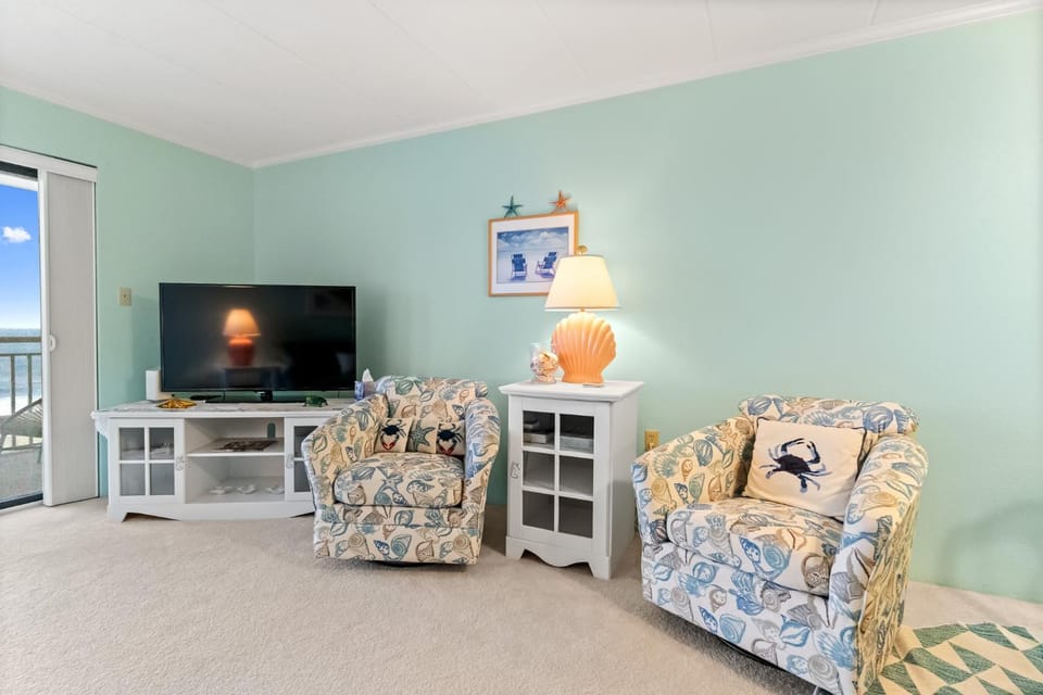 Top floor Oceanfront Convention Center Condo House in Ocean City