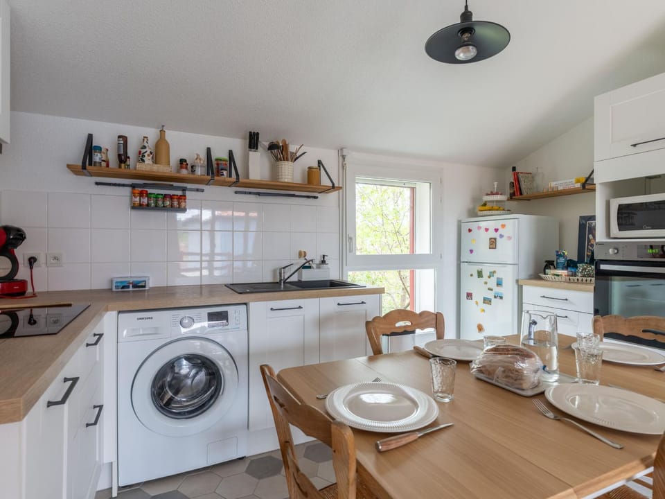 Appartement T2 Confortable avec Parking - Biscarrosse Bourg - FR-1-319-602 Apartment in Parentis-en-Born