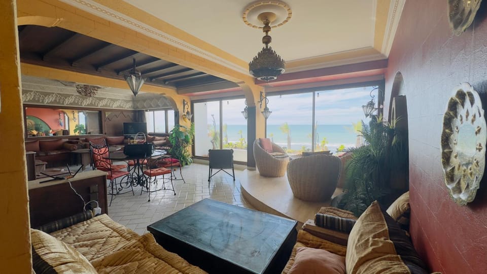 Living room, Sea view
