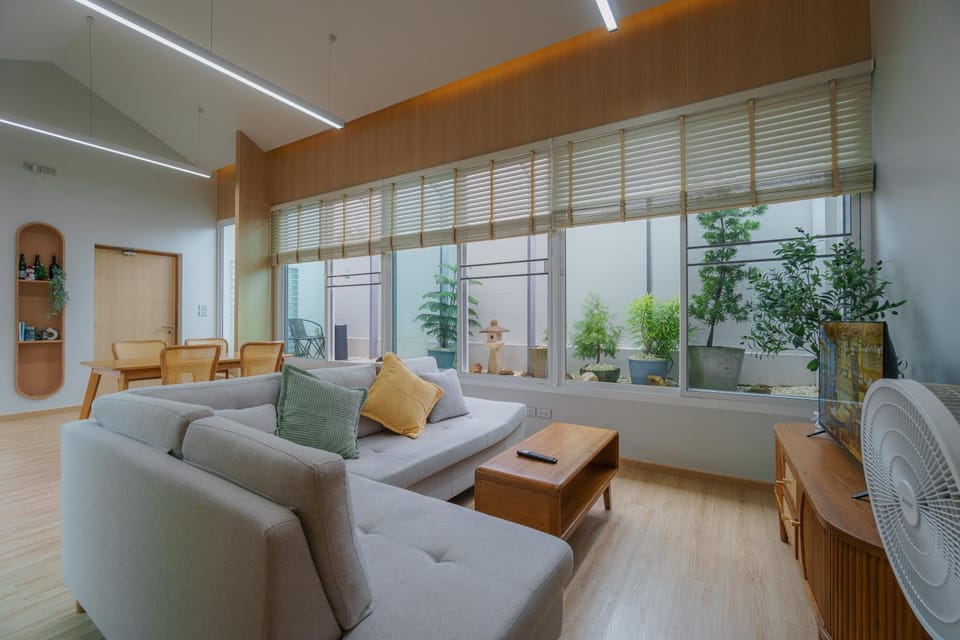 Communal lounge/ TV room, View (from property/room), Living room, Garden view, Garden view