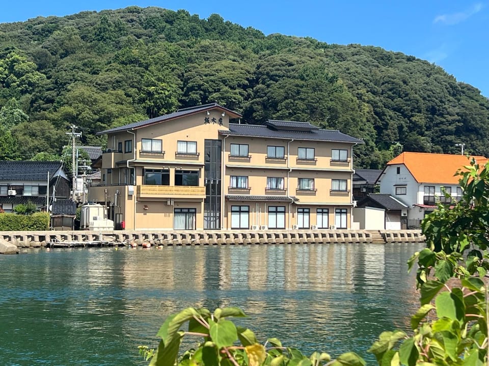 Property building, Lake view