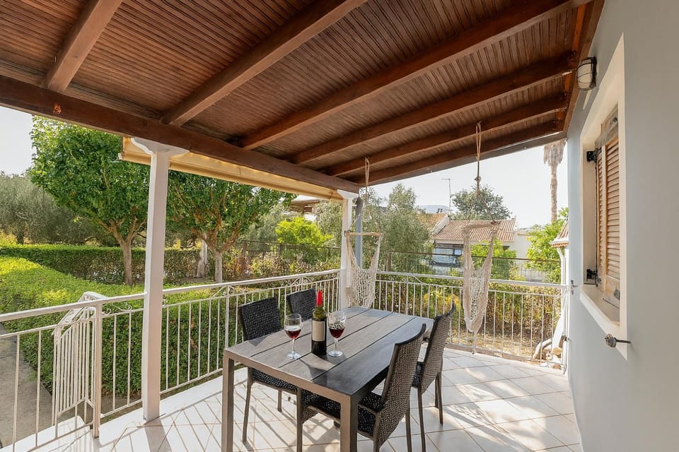 View (from property/room), Balcony/Terrace