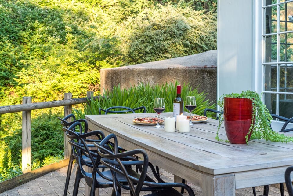 Patio, Spring, View (from property/room), Balcony/Terrace, Balcony/Terrace, Food and drinks, Dining area, Garden view, Drinks
