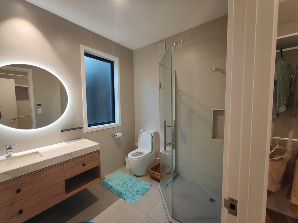 Lake Luxe Vacation rental in Auckland