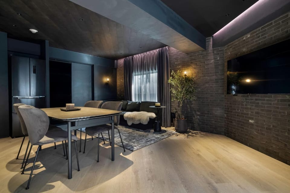 Living room, Dining area