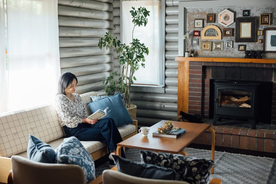 People, Living room