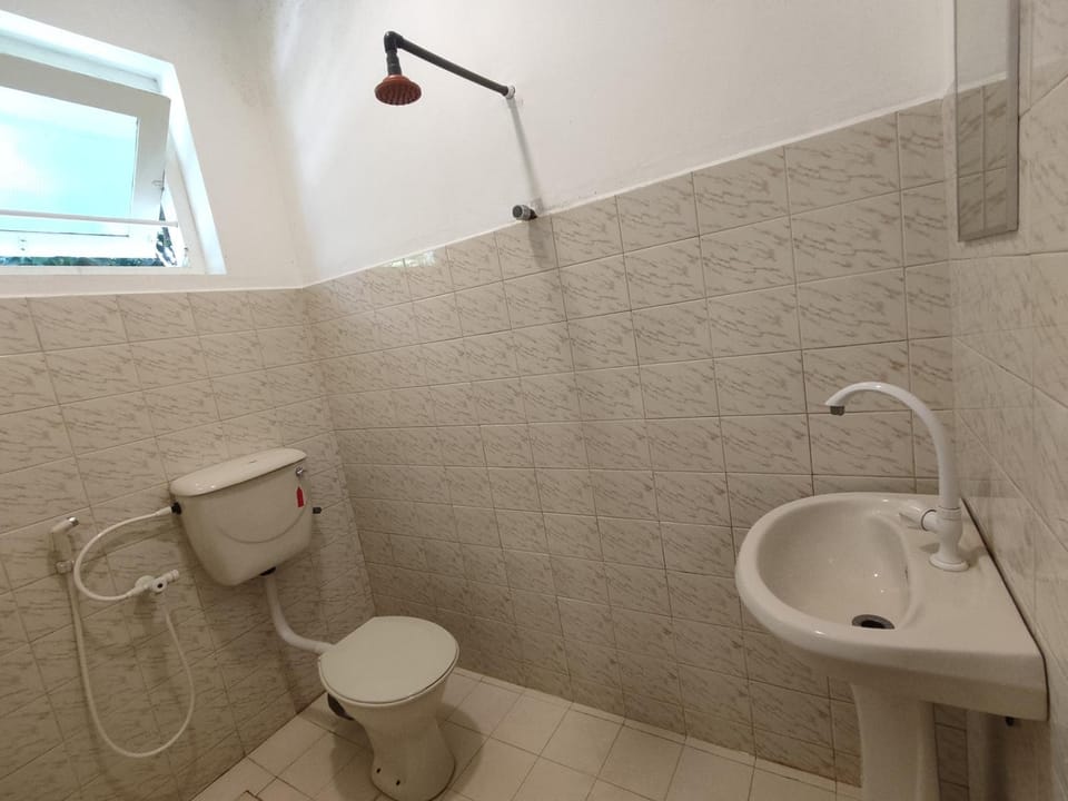 Sunil's Hostel & Guest House Bed and Breakfast in Southern Province