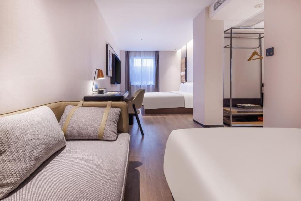 Atour Hotel Tianjin Jinwan Square Fifth Avenue Hotel in Tianjin